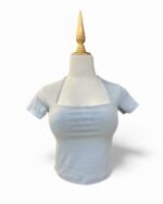 Remera Cuello Cuadrado