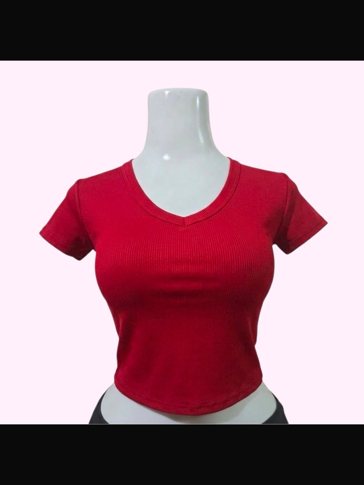 6869c275-7144-4e1c-8e64-be982b9f5f6d Remera en V - Imagen 1