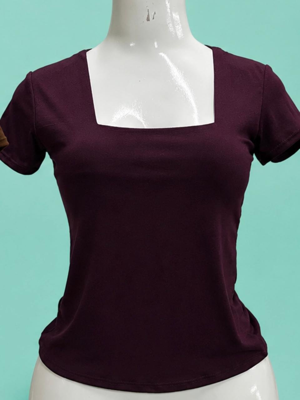 f796dde7-28eb-4038-92c8-092ac2b1fb27 Remera c/cuadrado - Imagen 1